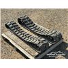 Image 2 : MINI SKID STEER TRACKS