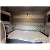 Image 23 : 2013 KENWORTH T800 T/A SLEEPER TRUCK TRACTOR