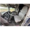 Image 8 : 2013 KENWORTH T800 T/A SLEEPER TRUCK TRACTOR