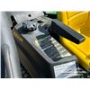 Image 7 : 2012 JOHN DEERE Z425 EZTRAC ZERO TURN MOWER