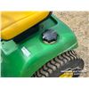 Image 18 : JOHN DEERE LT180 LAWN MOWER