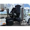 Image 36 : 2006 PETERBILT 335 T/A VAC TRUCK