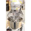 Image 4 : NEW CHEFS MATE 10 QUART MIXER W/ ATTACHMENTS