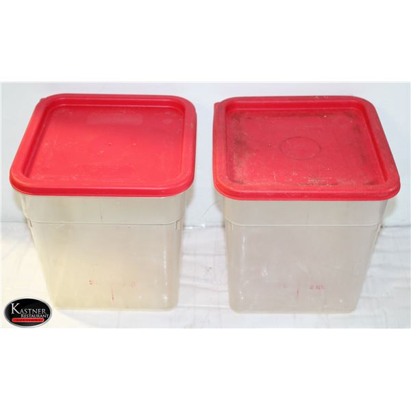 PAIR OF 8 QT CAMBRO DRY STORAGE BINS W/ LIDS