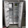 Image 2 : SCRATCH & DENT FRIGIDAIRE SIDE X SIDE REFRIGERATOR