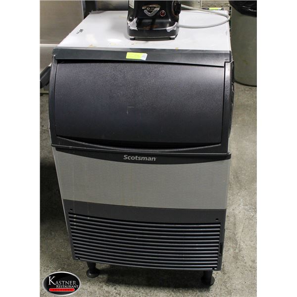 SCOTTSMAN AIR COOLED UNDER COUNTER ICE MACHINE