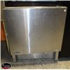 Image 1 : SILVER KING DUAL REFRIGERATED LIQUID DISPENSER