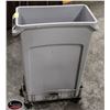 Image 1 : GARBAGE BIN ON CART WITH CASTORS