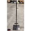 Image 1 : ADJUSTABLE HEIGHT SIGN STAND