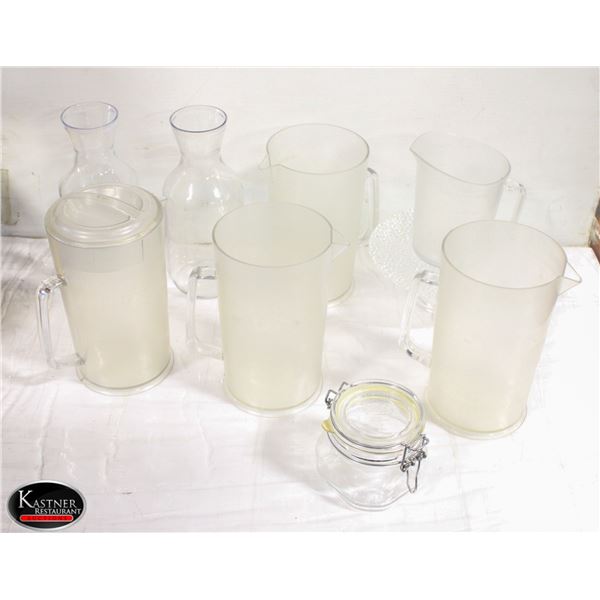 LOT OF ASSORTED KITCHENWARE