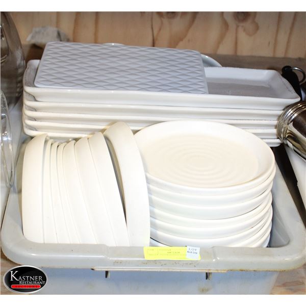 BIN OF ASSORTED GLASSWARE