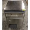 Image 2 : BREMA 102 LB ICE MAKER