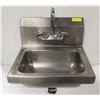 Image 1 : 17" X 15.5" WALL MOUNT S/S SINK W/ FAUCET