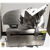 Image 2 : GLOBE 13.5" MEAT SLICER W/ BLADE SHARPENER