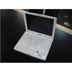 Apple I Book G3  700Mhz/  384 MB Ram/  20 GB HD/