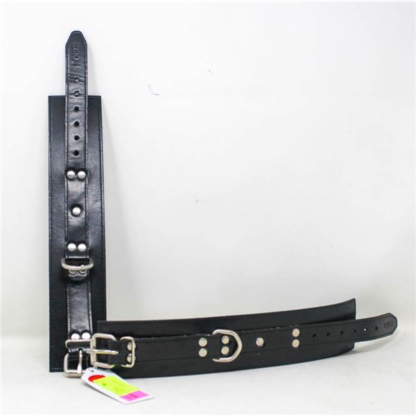 PAIR OF LEATHER CUFFS