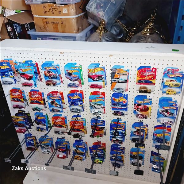 Lot of 75 New Hot Wheel Die Cast Cars Collectible
