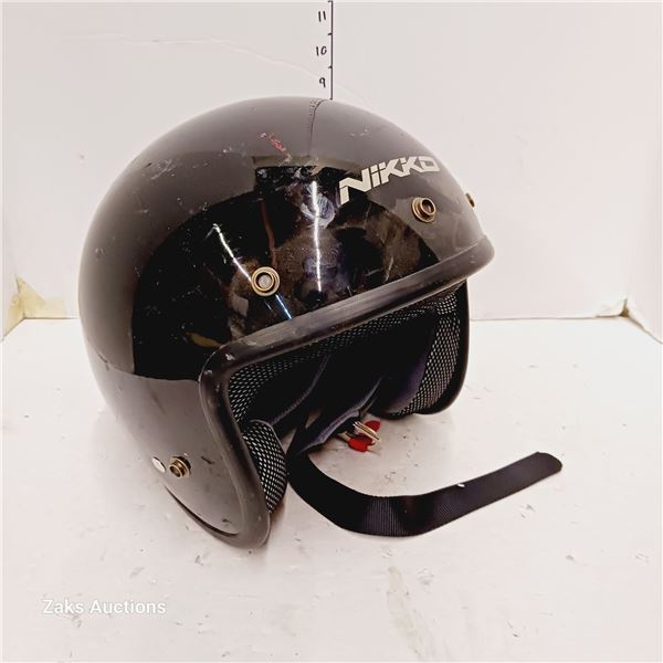 Nikko N-400 DOT Motorcyle Helmet - Size Large