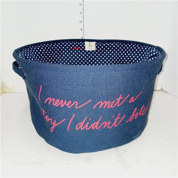 New Adorable Dog Toy Bin - I never met a toy I didn't bite