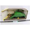 Image 1 : ERTL John Deere 1940 12A Replica Combine - 1/16 Scale (NIB)