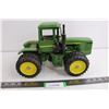 Image 1 : John Deere Replica Tractor - 1/16 Scale - As is
