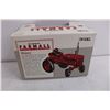 Image 2 : ERTL McCormick Farmall Super A Replica Tractor - 1/16 Scale (NIB)