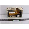 Image 1 : ERTL International Cub Replica Tractor - 1/16 Scale (NIB)