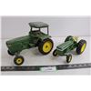 Image 1 : (2) Vintage Die Cast Toy Tractors - 1/32 Scale - As is