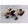 Image 2 : (2) Vintage Die Cast Replica Case Tractors (Agri King & 451 Turbo) As is