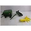 Image 3 : (2) Replica John Deere Implements (Bale Wagon & Auger) with Accessories