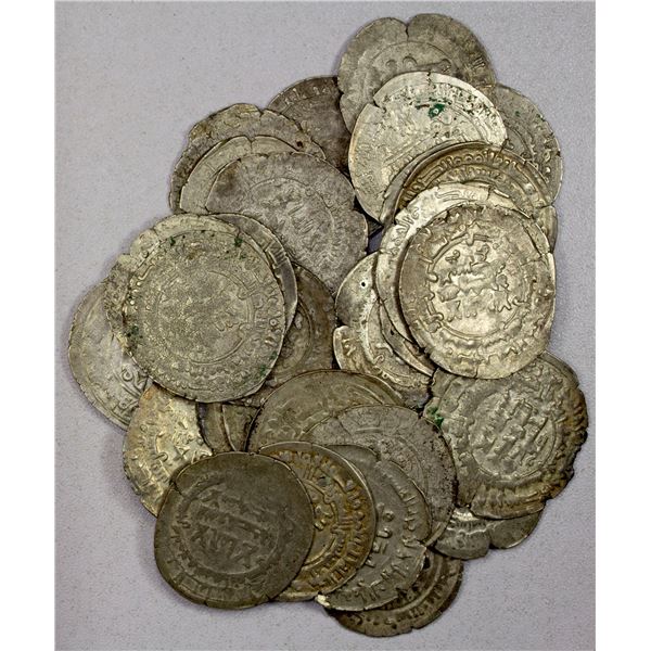 SAMANID: LOT of 35 silver dirhams
