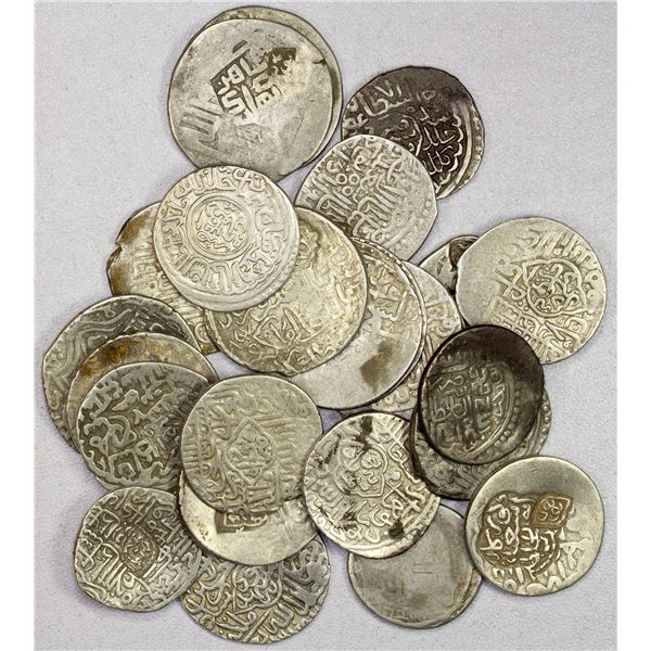 TIMURID: LOT of 25 silver coins