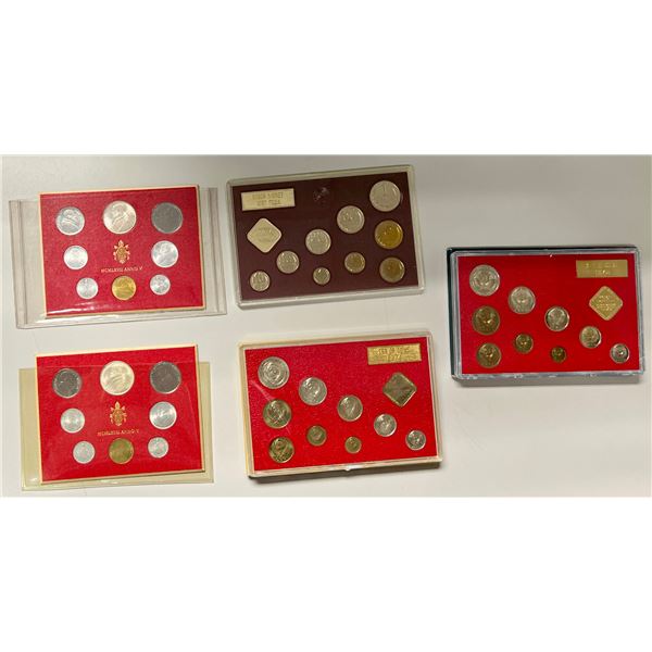 EUROPE: LOT of 5 coin sets