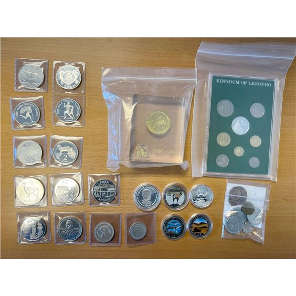 AFRICA: LOT of 30 singles and sets