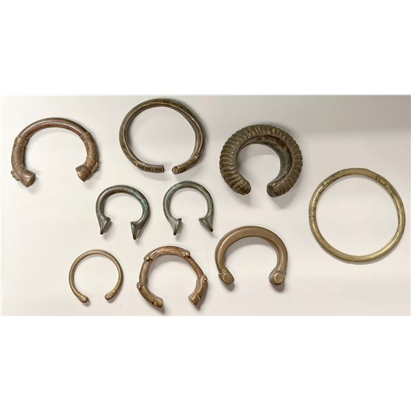 AFRICA: LOT of 9 AE bracelets