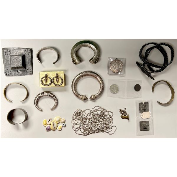 ASIA (SOUTHEAST): LOT of 31 diverse items