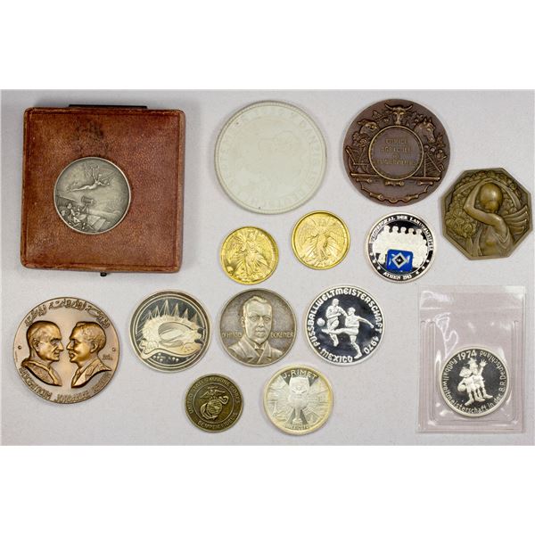 WORLDWIDE: LOT of 14 exonumia items