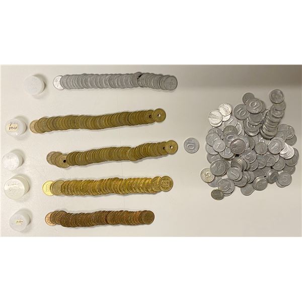 WORLDWIDE: LOT of 326 coins