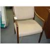 Image 1 : Beige Cloth Client Chair