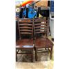 Image 2 : 4 CHAIRS