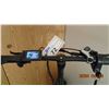Image 2 : Y20 GREY ELECTRIC FOLDABLE E-BIKE WITH CHARGER - 75 KM RANGE, HYDRAULIC DISC BRAKES, 7 LEVELS, LCD