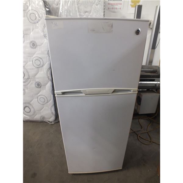 GE White Refrigerator