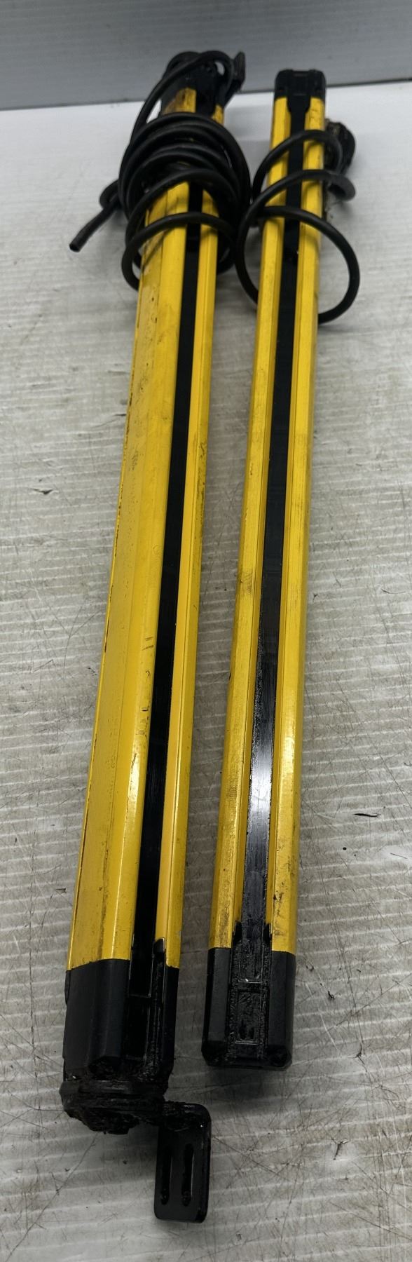 Gl R28h Set of Keyence #GL-R28H Transmitter & Receiver Safety Light Curtains