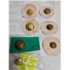 Image 2 : LOT OF MILITARY SERVICE BUTTONS/BRASS POLISHING STICK