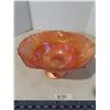 Image 2 : Beautiful and unique orange iridescent ripple glass. Pedestal bowl -as is