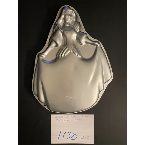 Wilton Disney Swan Princess 1994