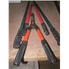 Image 2 : 4 hedge trimmers