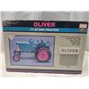 Image 2 : OLIVER ROW-CROP TRACTOR #77 LPG GAS (SPEC CAST) NEVER OPENED.