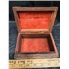 Image 2 : VINTAGE WOODEN BOX, MADE IN INDIA. (6" X 4" X 2 1/4")