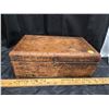 Image 1 : VINTAGE WOODEN BOX (11.5" X 7" X 4.5")